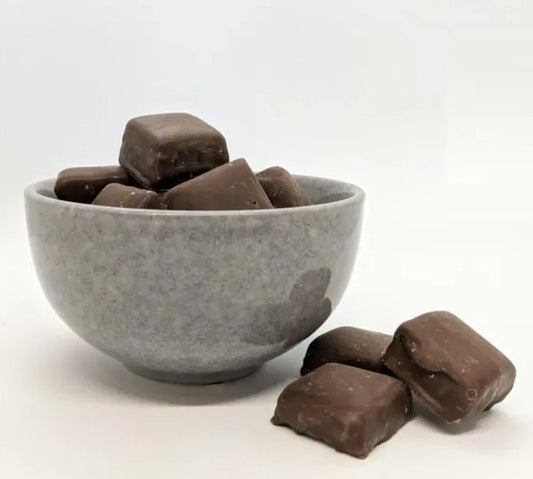 Carobana Carob Coated Strawberry Fudge (125g)