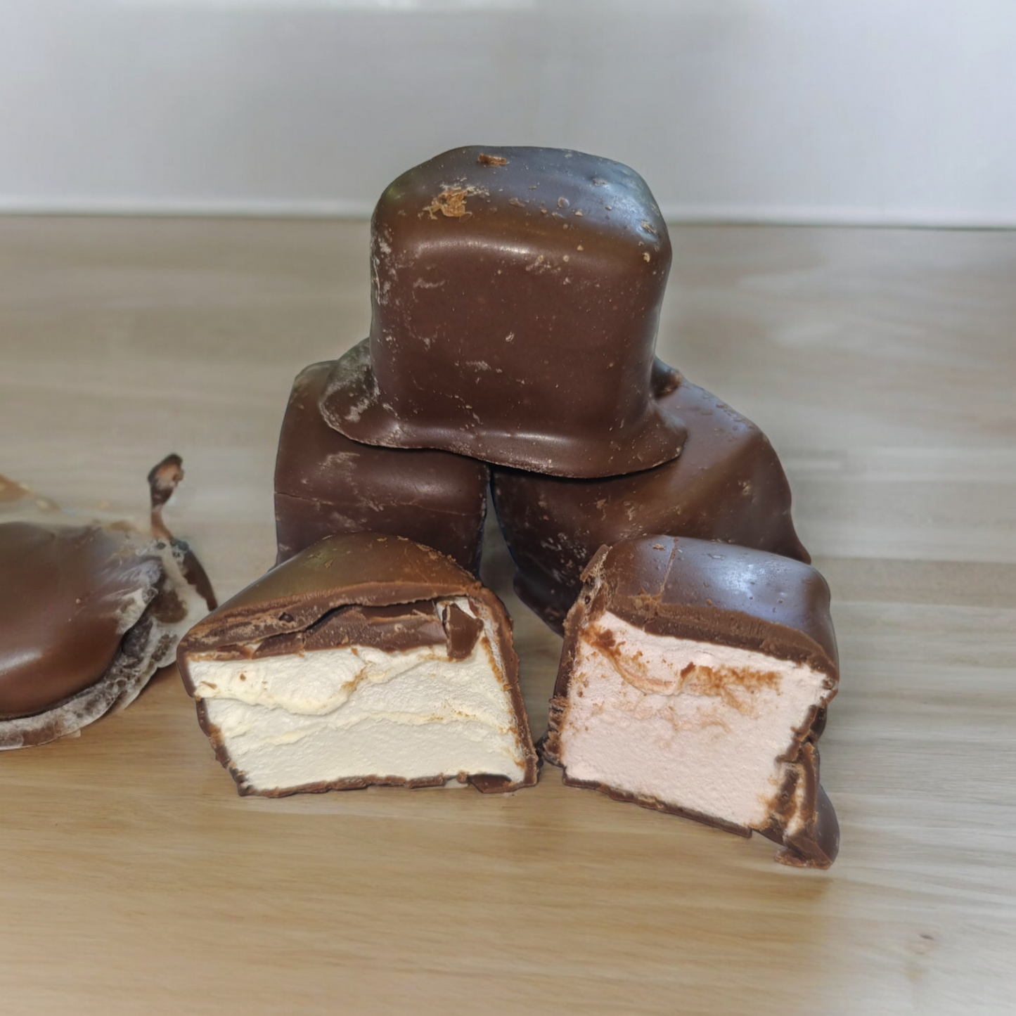Carobana Carob Coated Marshmallows 150g