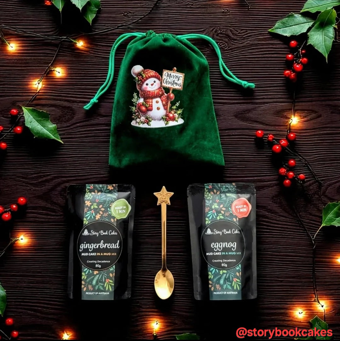 Story Book Cakes - Christmas Limited Edition - Standard or Gluten Free - Gift Bag Bundle - 2 x Mud Cakes, 1 x Spoon, 1 x Xmas Bag